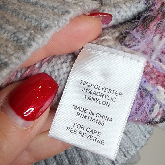 NWT Sugar Moon Juniors' NYC Alliance Fair Isle Sweater Grey Pink Purple Large - Picture 9 of 15